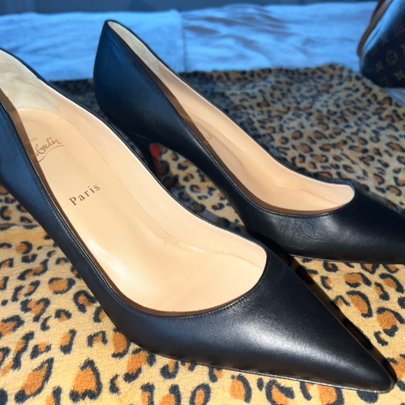 Christian Louboutin Women's Decollete 554 Pumps Leather - Picture 3 of 5